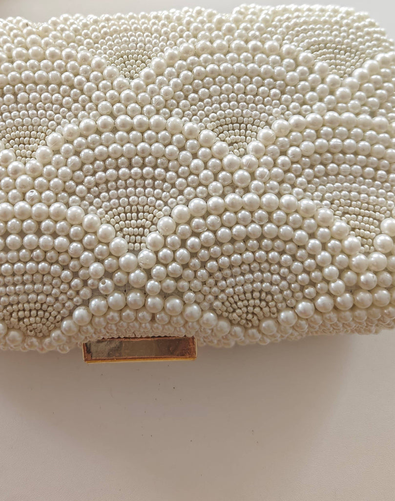 Pearl Clutch