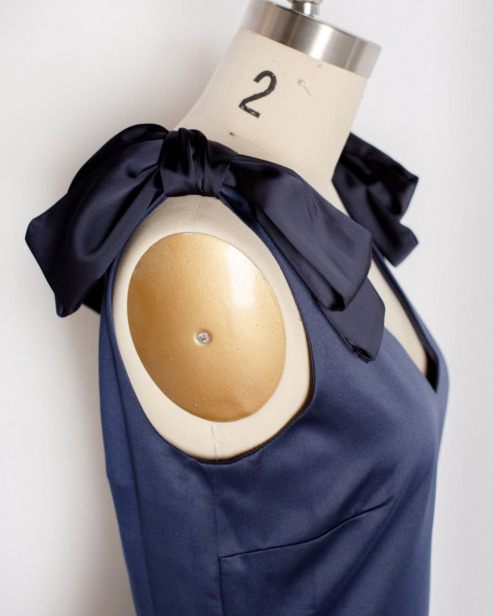 Shoulder Bows